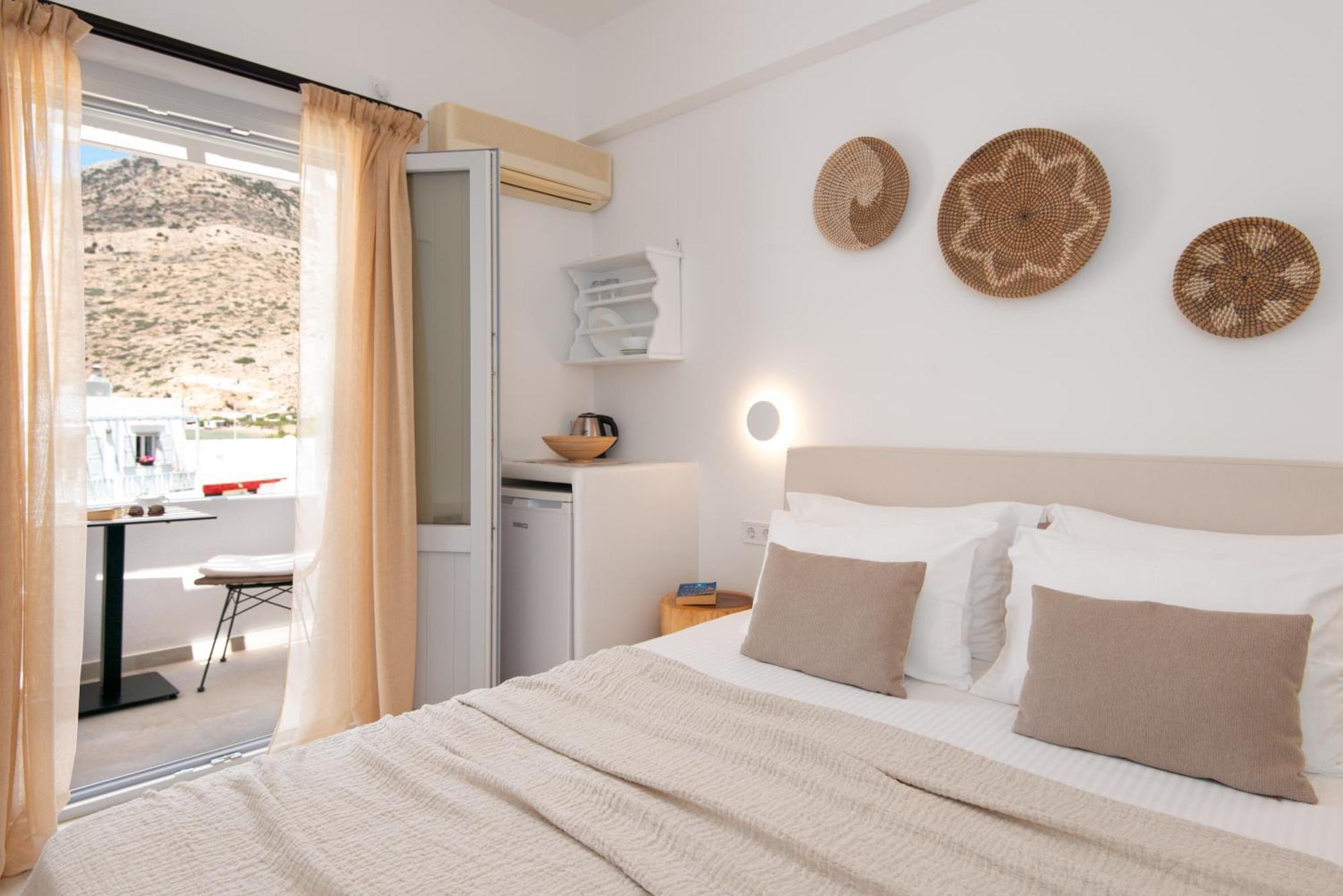 Porte Accommodation Kamares  Buitenkant foto
