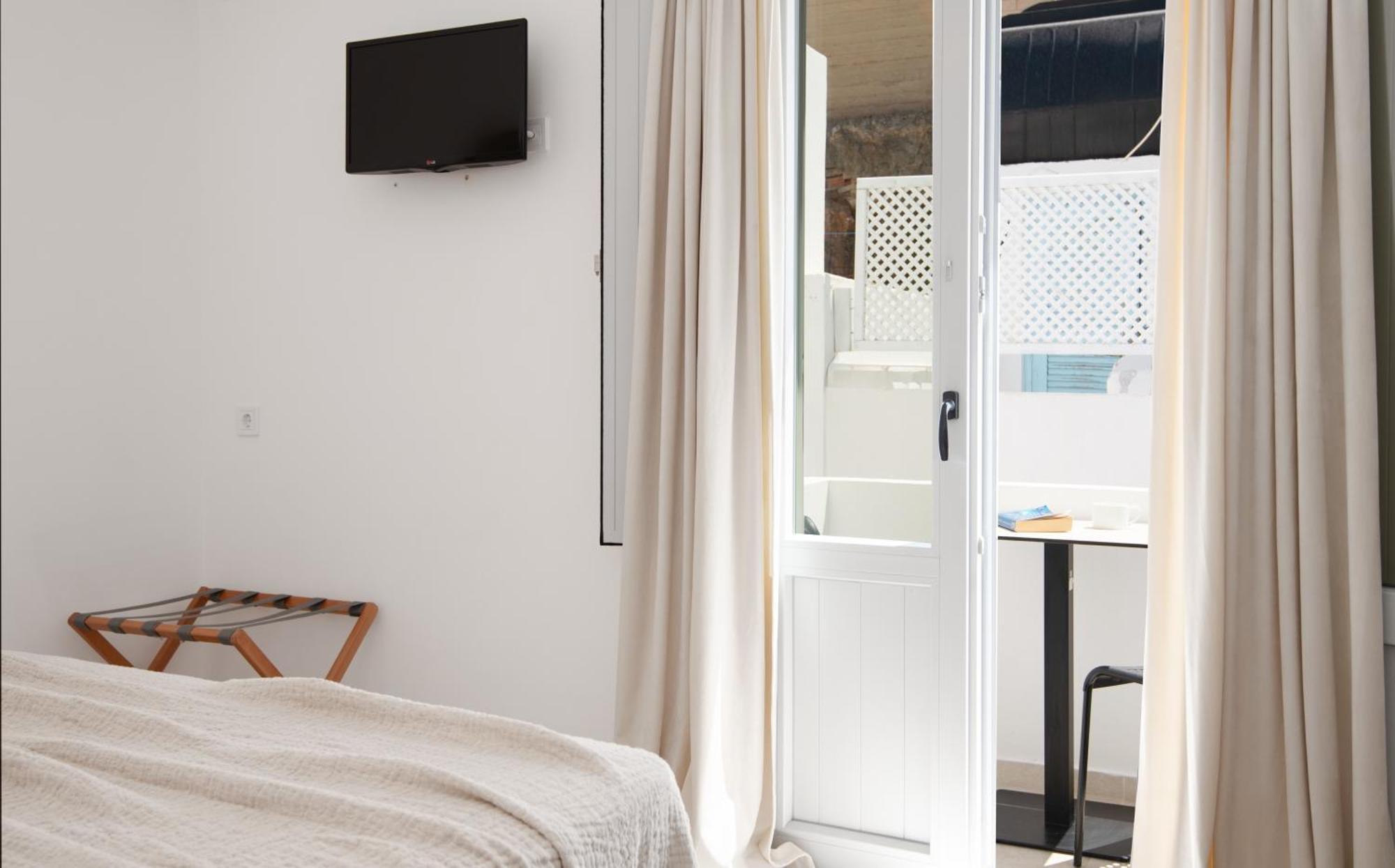 Porte Accommodation Kamares  Buitenkant foto