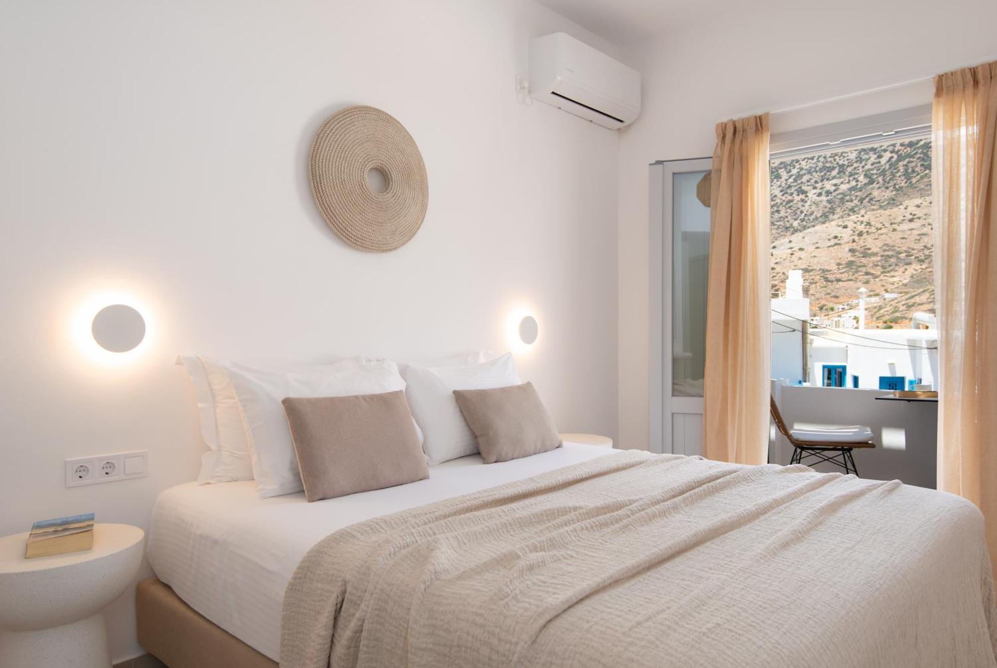 Porte Accommodation Kamares  Buitenkant foto