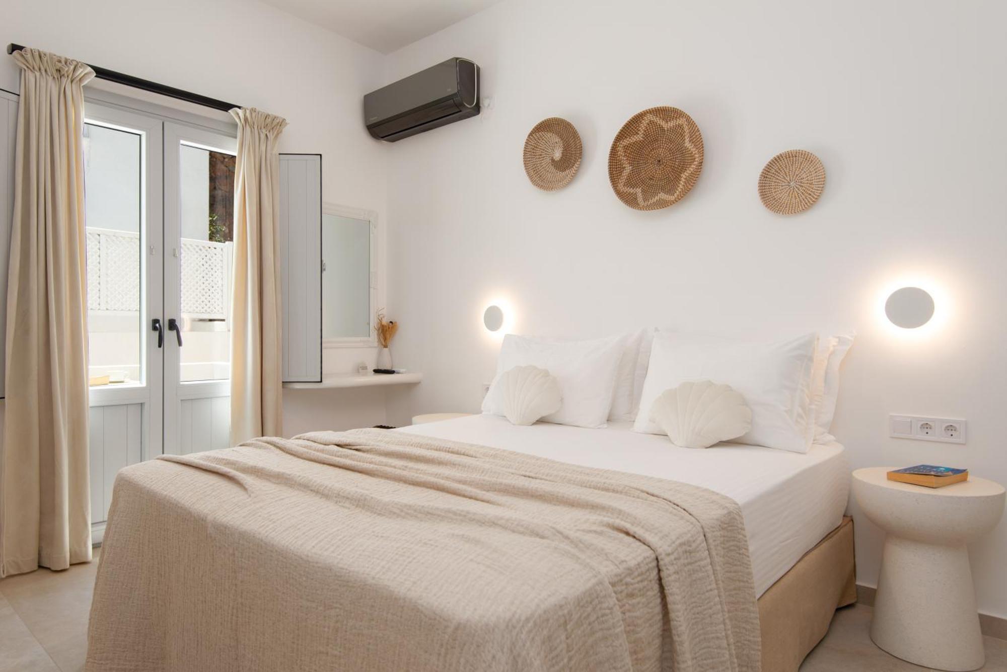 Porte Accommodation Kamares  Buitenkant foto